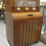 551 1550 Radiomöbel